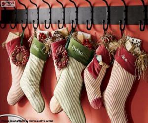 Puzzle Κάλτσες κρέμασε με τα δώρα Χριστουγέννων